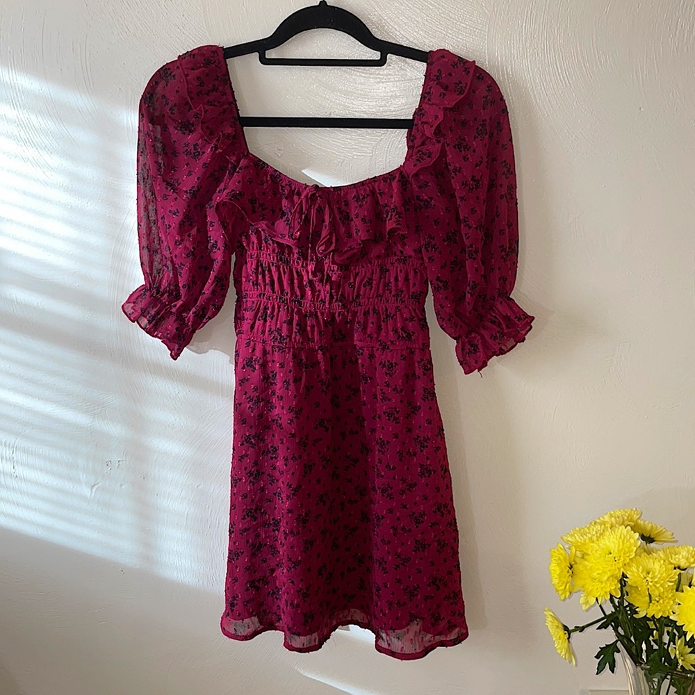 Floral Spring Dress with Ruffle Sleeves and Tie Detail